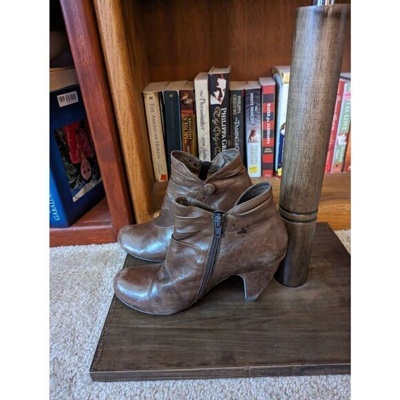 Miz mooz Sabine ankle booties sz 8 euc brown - Picture 3 of 9